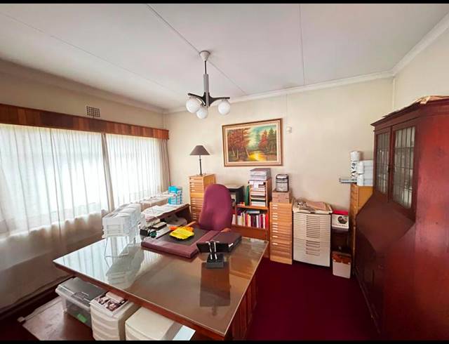 4 BEDROOM HOUSE FOR SALE IN POLLAK PARK